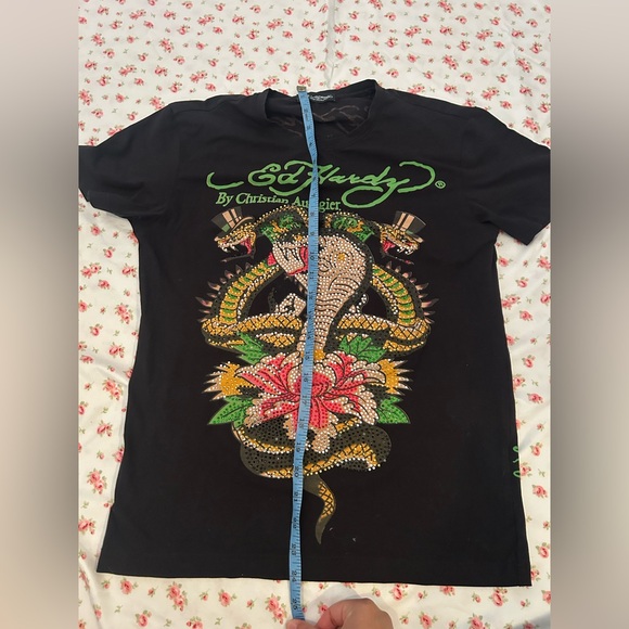 Ed Hardy Black Tee with Vibrant Snake Design - Picture 2 of 5